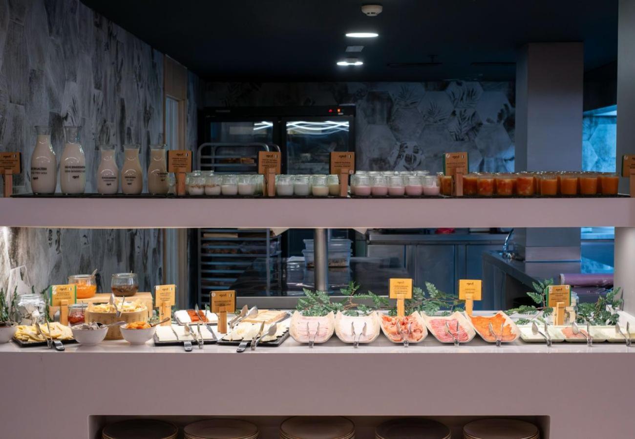 Hotel Mynd Adeje 4*